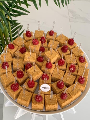 صينيه قطع كيك عسل