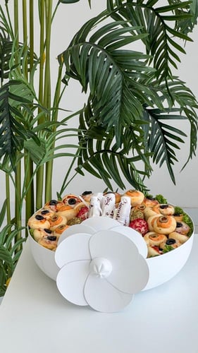 صينيه الورده معجنات منوعه