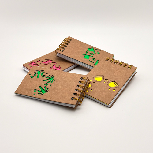 دفتر ملاحظات صغير ليوم التأسيس