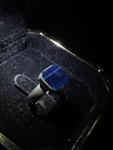 Cat eye ring