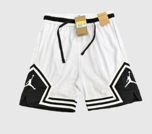 شورت جوردن أبيض × أسود كلاسيك