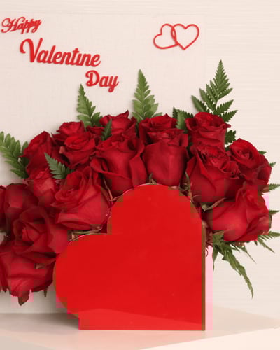 بوكس فالنتاين الأحمر – ورد طبيعي