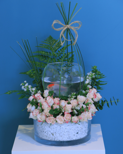 فازة السمكة 3 – ورد طبيعي مع سمكة