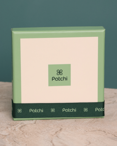 علبة من9قطع من الشوكولاته مع الحشوات من الكريمة، ب...