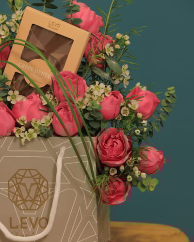 ورد مع تشوكلت ود T6-ليفو