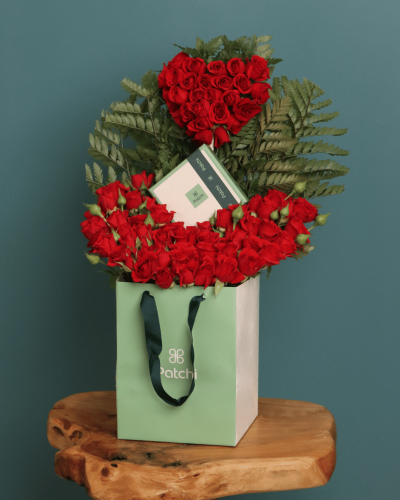 اعتراف لا يُنسى – ورد أحمر مع شوكولاتة باتشي