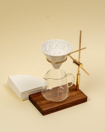 Luxurious distillation tool from the Holzklotz bra...