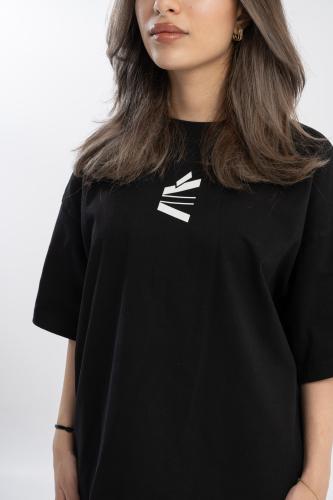 تيشيرت اسود