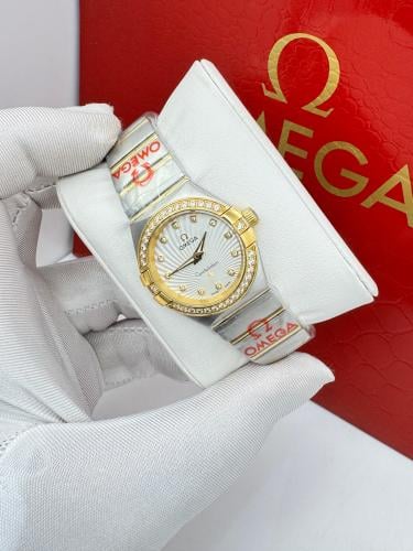 ساعة أوميغا Omega نسائية