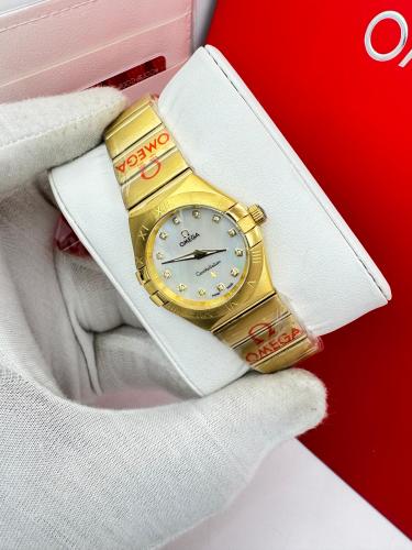 ساعة أوميغا Omega نسائية
