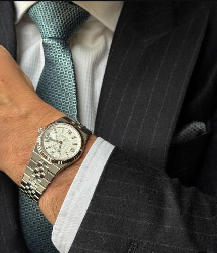 ساعة رولكس لاند دويلر