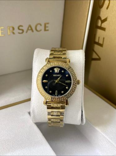 ساعه نسائية فرزاتشي versace