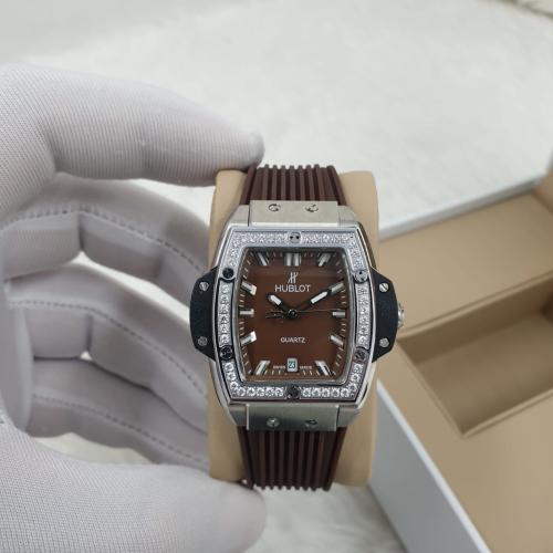 ساعه نسائية هوبلت