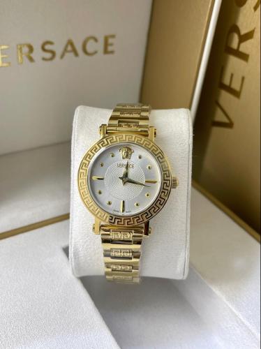 ساعه نسائية فرزاتشي versace