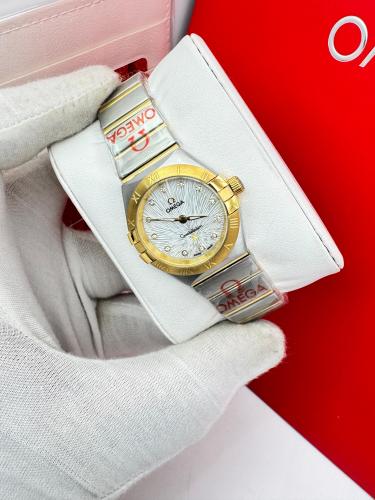 ساعة أوميغا Omega نسائية