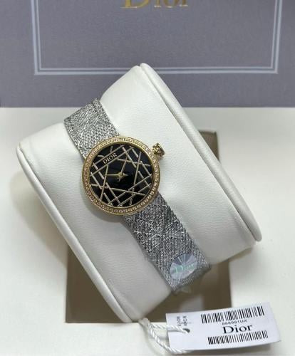 ساعة ديور نسائي