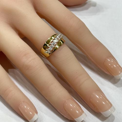 خاتم ذهب عيار ١٨ الوزن ٢،٦١ جرام