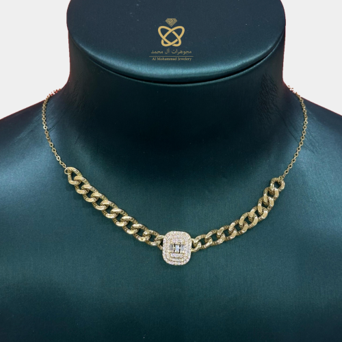 عقد ذهب عيار ١٨ الوزن ٨ جرام