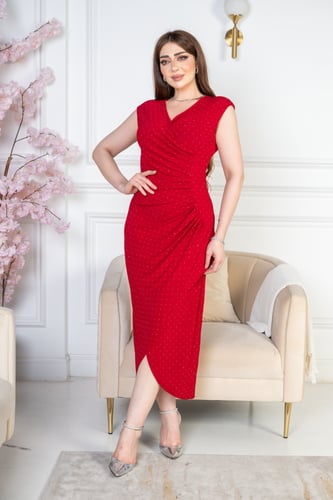 فستان الأحمر الملكي