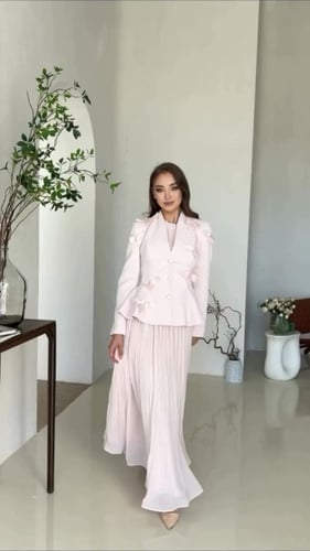 طقم إيليجنس روز