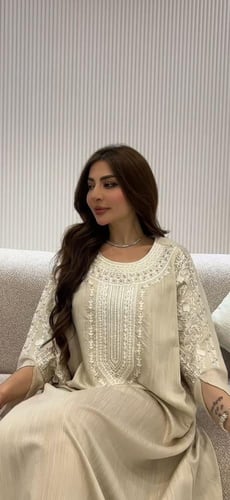 جلابية زخرفة اللؤلؤ