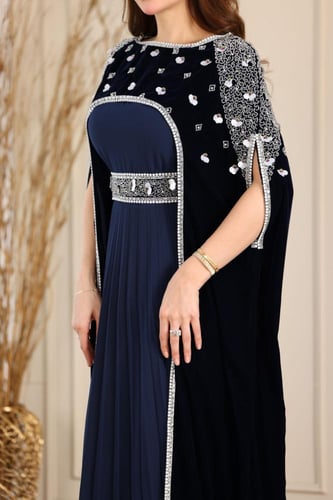 جلابية مخمل بتطريز شك يدوي قطعتين