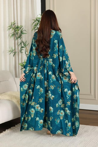 جلابية رايون قطن ( فراشة ) بتطريز خفيف في الصدر