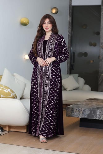 جلابية مخمل قطعتين بتطريز كمبيوتر