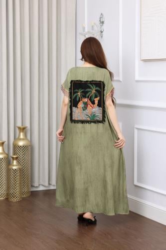 جلابية بصورة الهوية الوطني في الظهر