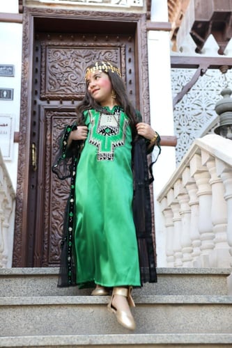 جلابية ( بناتية ) بخام ساتان والتل العربي التراثي