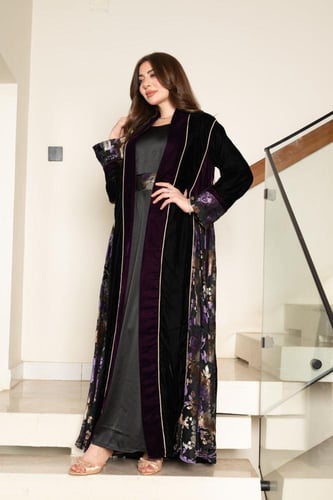 جلابية مخمل قطعتين بإضافة الشيفون المورد بالقطيفة
