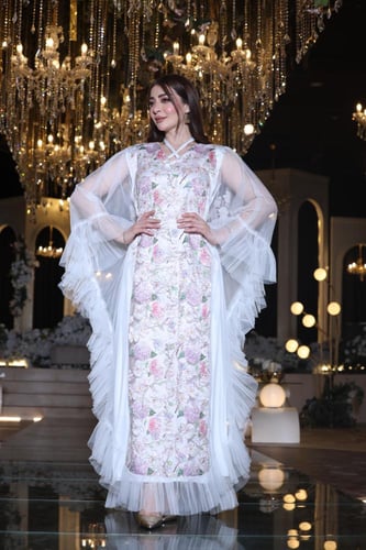 جلابية سهرة من التل المبطن وتطريز كامل في الامام و...