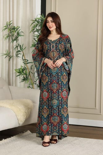 جلابية رايون قطن ( فراشة ) بتطريز خفيف في الصدر