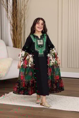 جلابية بناتية بتطريز عسيري وتداخل الكلفة الجنوبية...