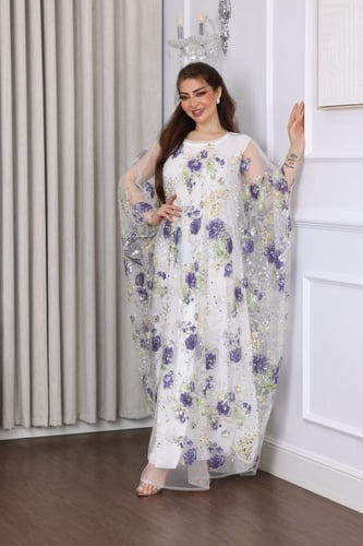 جلابية فراشة بخامة التل المطرز بالورود وبطانة