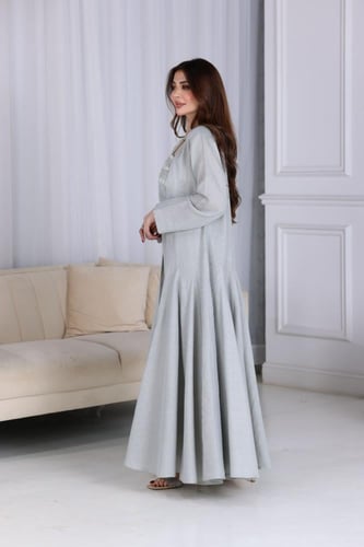 جلابية لينن قطعتين كويتية مطرزة بالفصوص الفضية في...