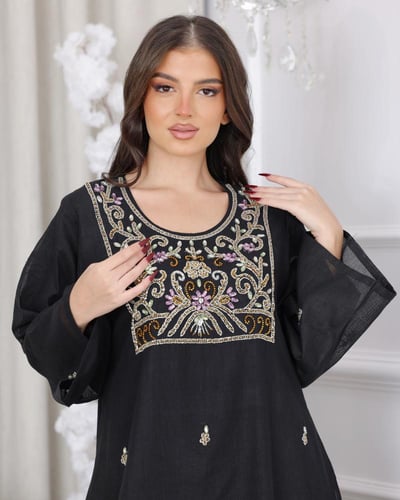 جلابية لينن مبطنة بتطريز شك و كرستال