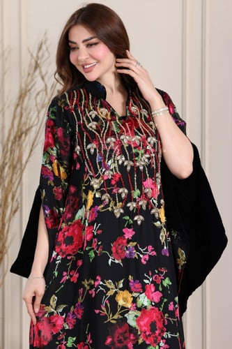 جلاية شيفون مورد مخمل بتطريز شك وكرستال في الصدر