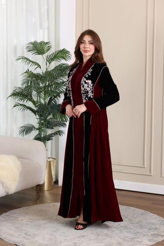 جلابية مخمل بتطريز كمبيوتر في الامام والخلف