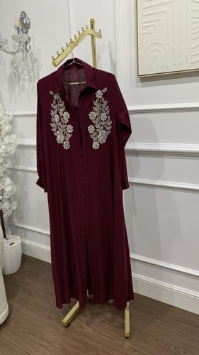 جلابية لينن 3 قطع راقية بتطريز أنيق