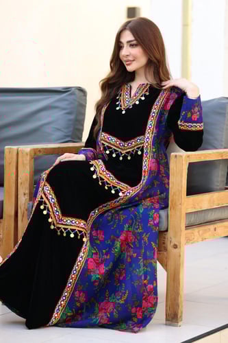 جلابية مخمل ممزوجة بخامة الشالكي التراثي