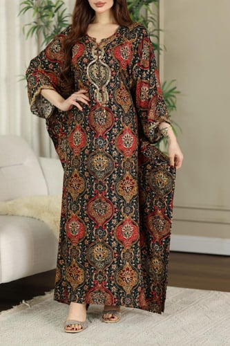 جلابية رايون قطن ( فراشة ) بتطريز خفيف في الصدر