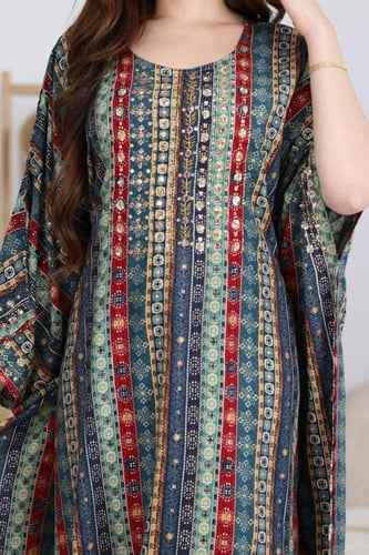 جلابية رايون قطن ( فراشة ) بتطريز خفيف في الصدر