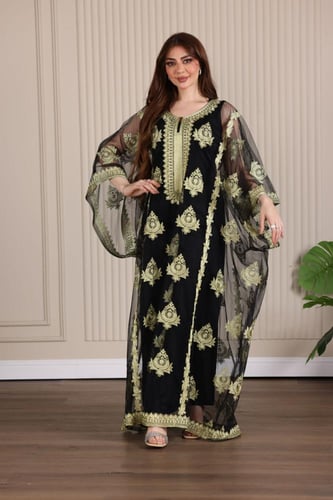 جلابية ( نشل ) بالتل والتطريز الذهبي