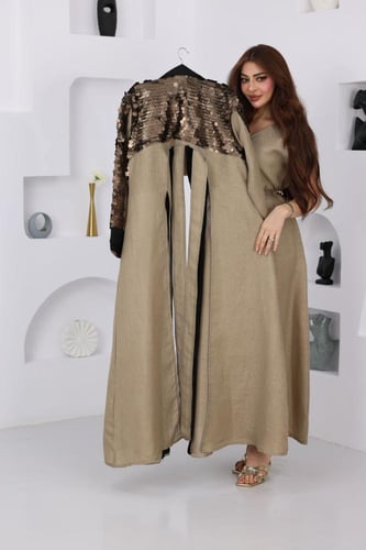 جلابية لينن قطعتين بتدخيلات الترتر وفتحة في الظهر