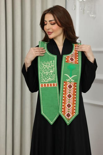 وشاح بخامة الكتان - بتطريز كمبيوتر سيفين ونخلة