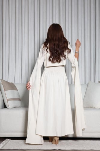 جلابية لينن قطعتين بكم طويل مفتوح مطرزة في الاكتاف