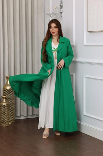 جلابية قطعتين خضراء بكسرات في الخلف وتطريز نخلة وج...