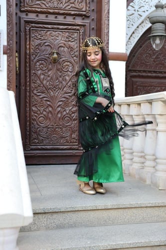 جلابية ( بناتية ) بخام ساتان والتل العربي التراثي