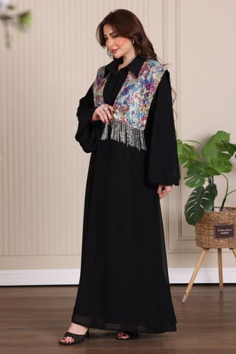 جلابية شيفون مبطن وصدرية ترتر برقبة قلاب